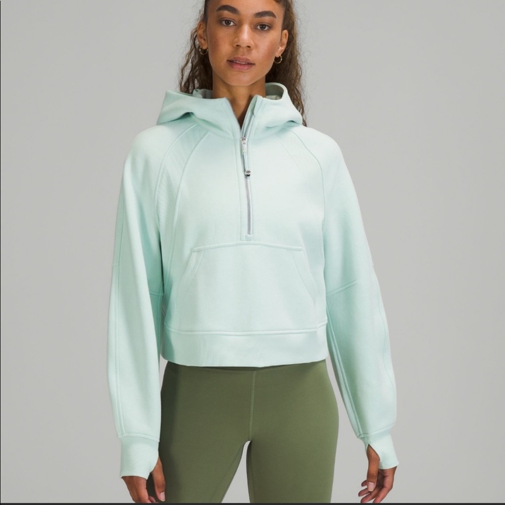 Lululemon 1/2 Zip in delicate mint